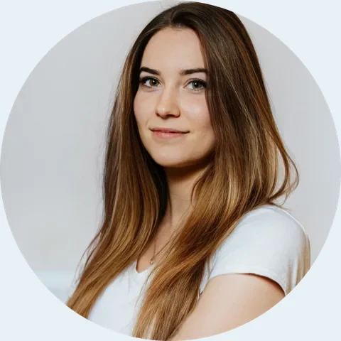 Kárpáti Enikő gyógytornász portréja
