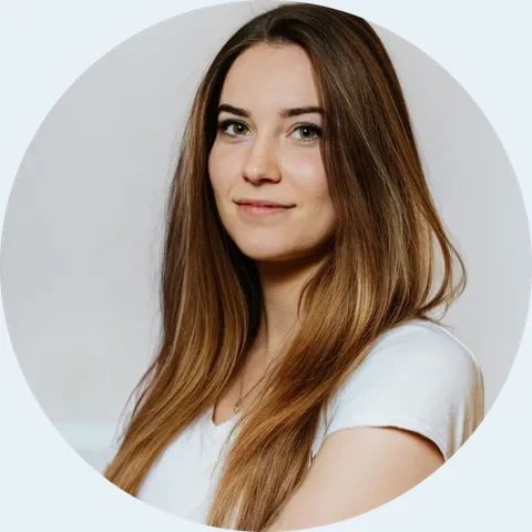 Kárpáti Enikő gyógytornász portréja
